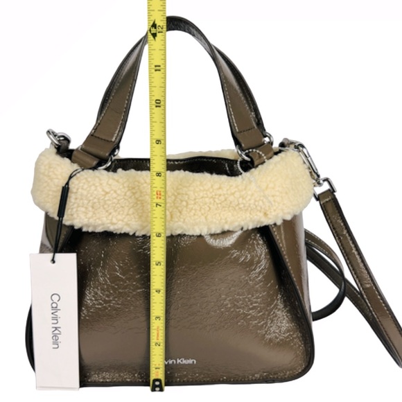 Calvin Klein Faux Fur Crossbody With Wristlet Pouch NWT - Picture 5 of 14